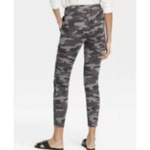 KNOX ROSE Grey Camo CARGO PANT WITH ZIPPER DETAIL, SIZE 10